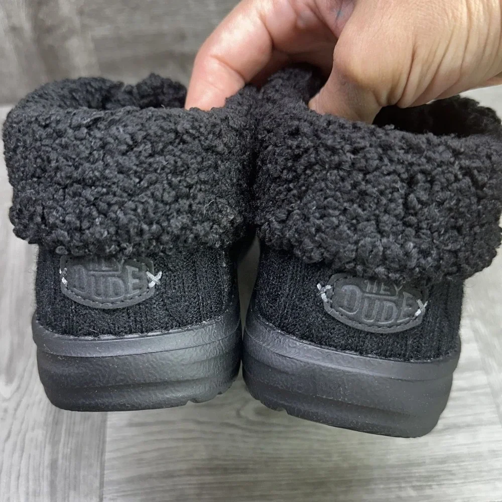 Hey Dude Windy Foldy Brushed Cozy Kids 2 Black SlipOn Winter Boots NEW 42143-060